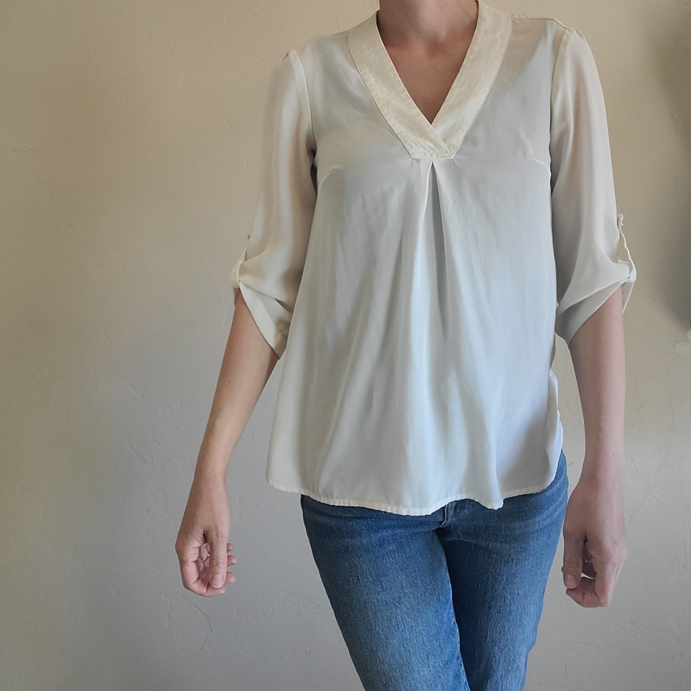 H&M Cream Sheer Work V Neck Blouse Size 2